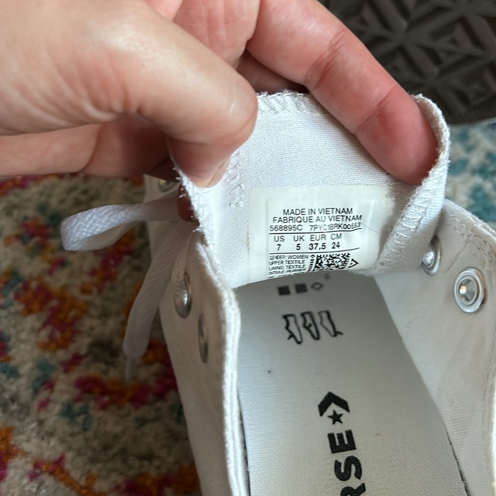 Converse White - Picture 3 of 6